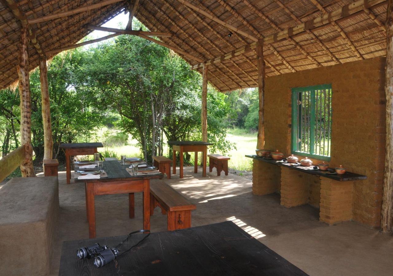 Back Of Beyond - Wild Haven Villa Sigiriya Exteriör bild